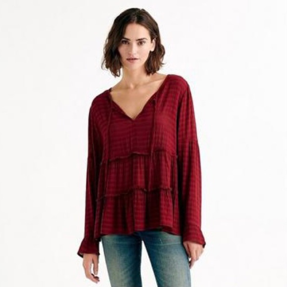 NWOT Lucky Brand Tiered Peasant Top